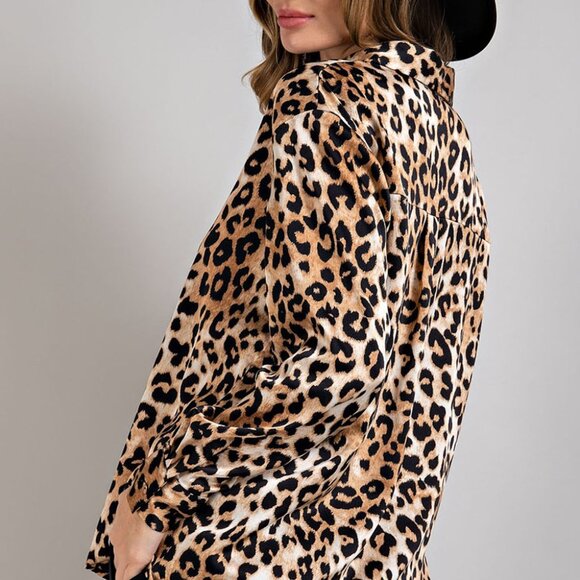 EEsome Leopard Printed Button Front Blouse Top - NWT - Size M - Picture 2 of 3
